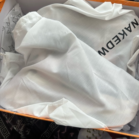 I'm selling my sneakers Naked Wolf, in perfect condition🤩 - Picture 3 of 7